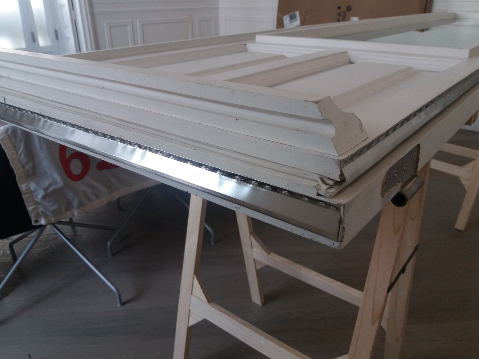 Burlete Flexible en ventana de madera
